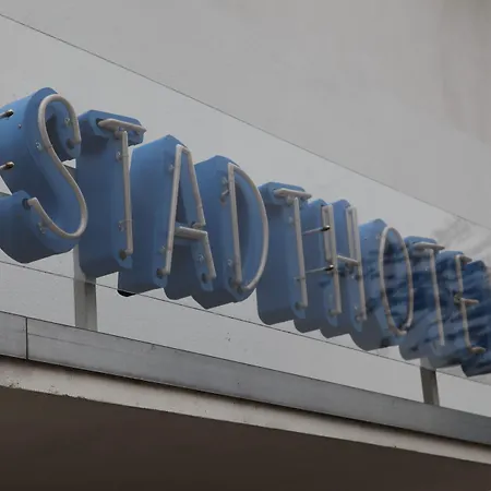シュタットホテル 3* カッセル